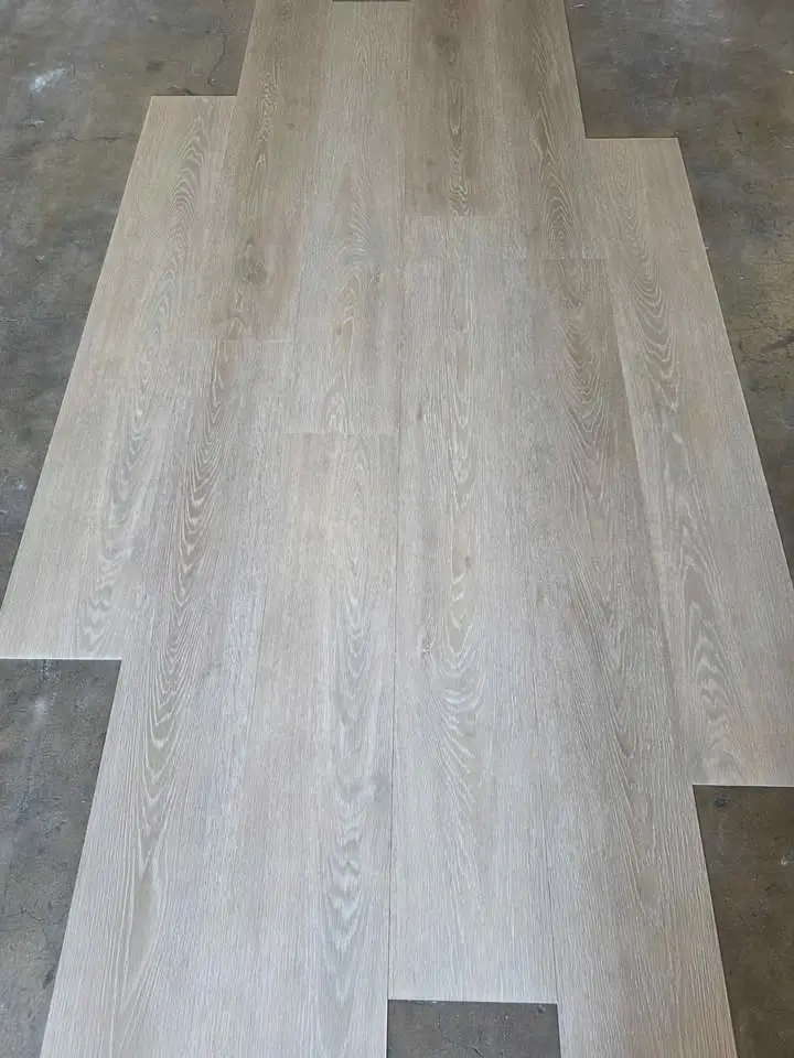 28 Mil Commercial LVP, Glue Down (Style 1), photo 4
