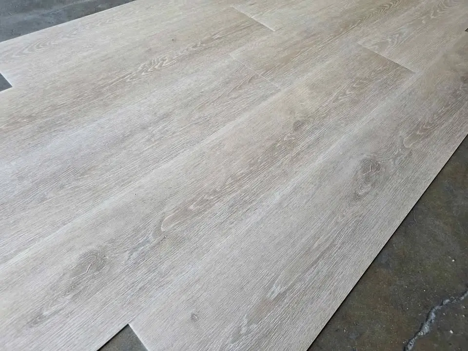 28 Mil Commercial LVP, Glue Down (Style 2), photo 2