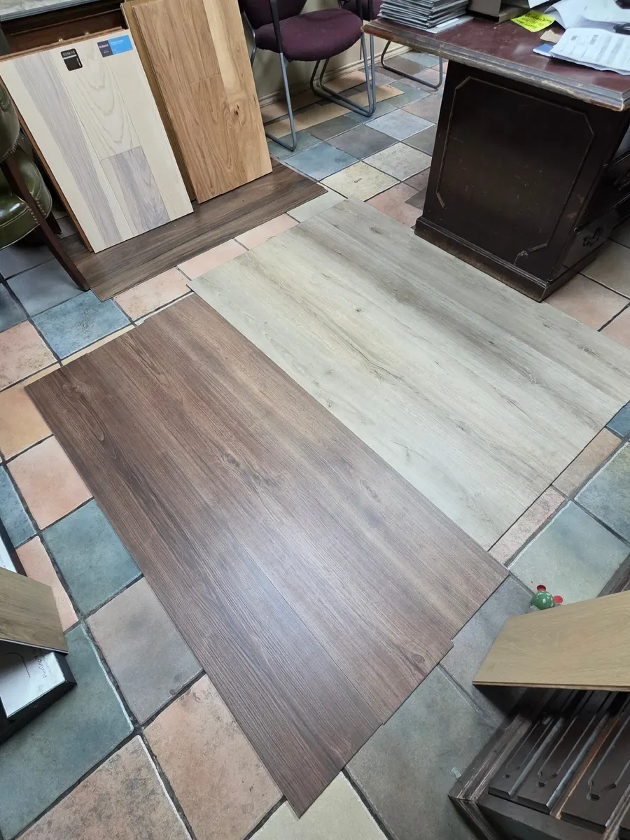 AHF American Walnut 9.5 x 60 22mil