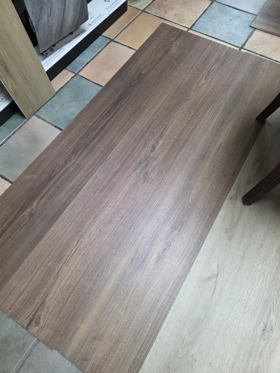 AHF American Walnut 9.5 x 60 22mil, photo 3