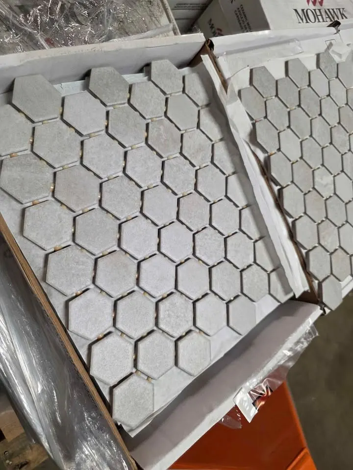 Daltile Artisinal Stone 1.5 Hex, photo 3