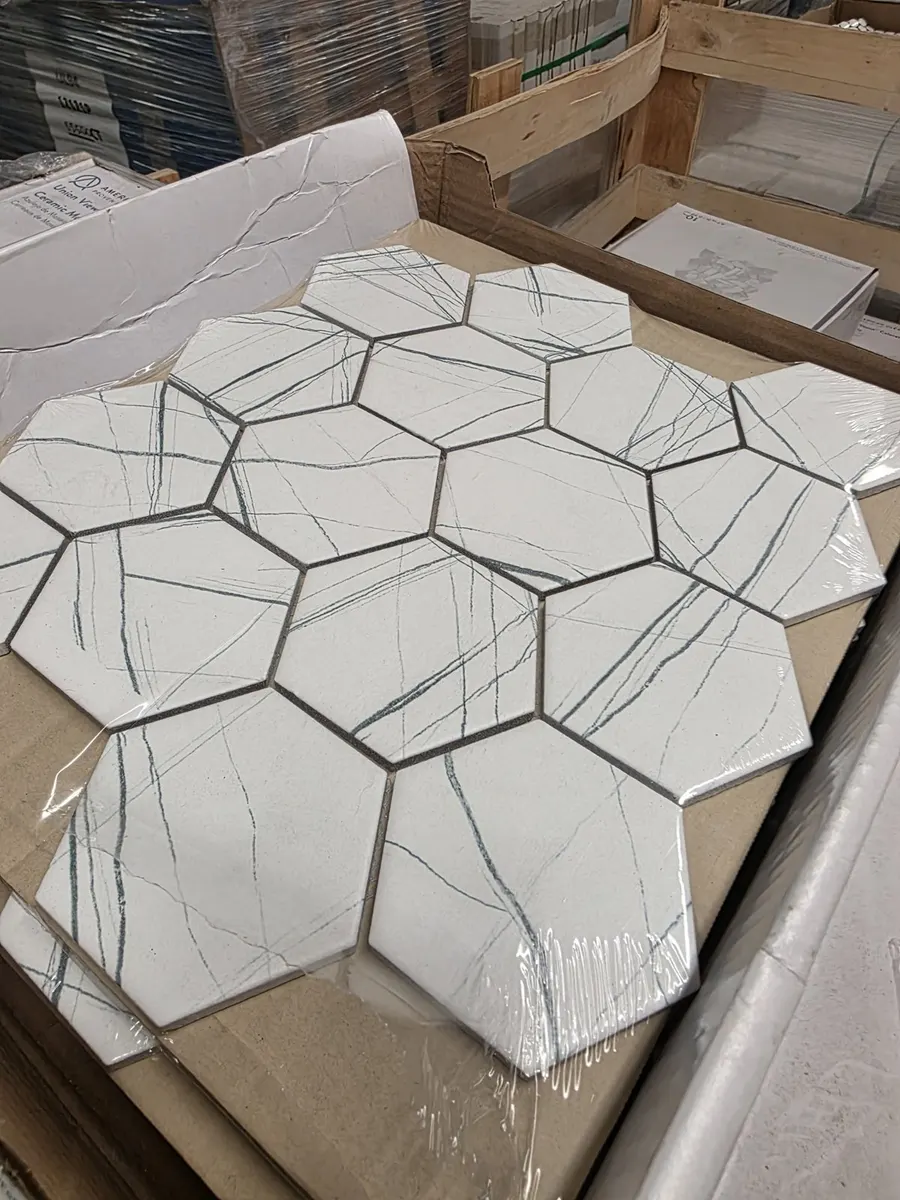 Daltile Union View Lightning White 3-inch Hex, photo 2