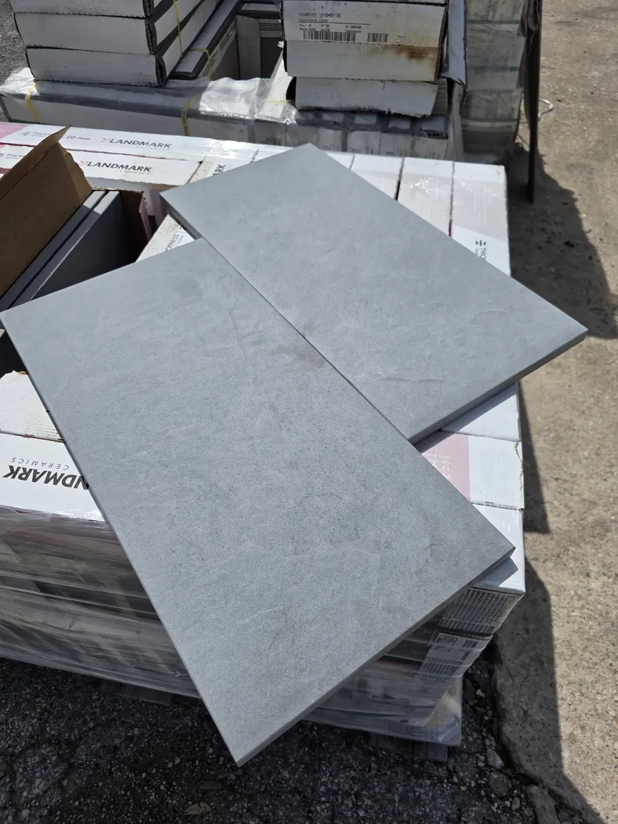 Landmark Ceramics Frontier20 Star Grey 12 x 24