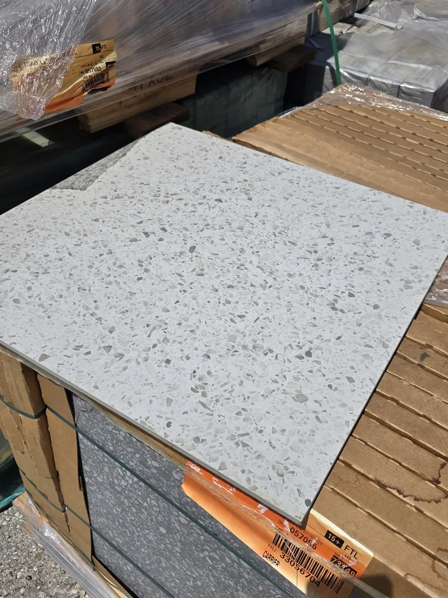 Landmark Ceramics Oyster Beige 24 x 24
