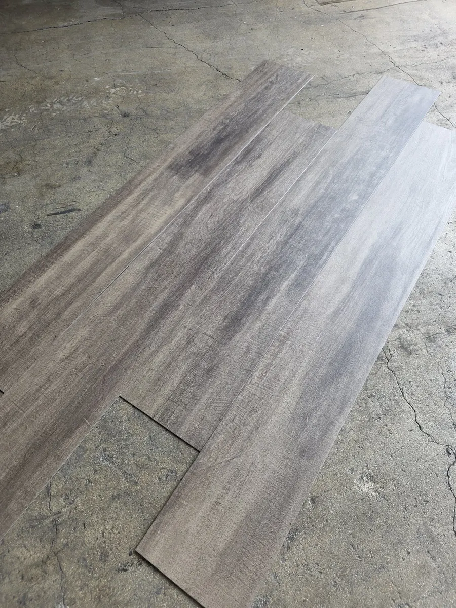 Metroflor Déjà New Oak Framing 7 x 48
