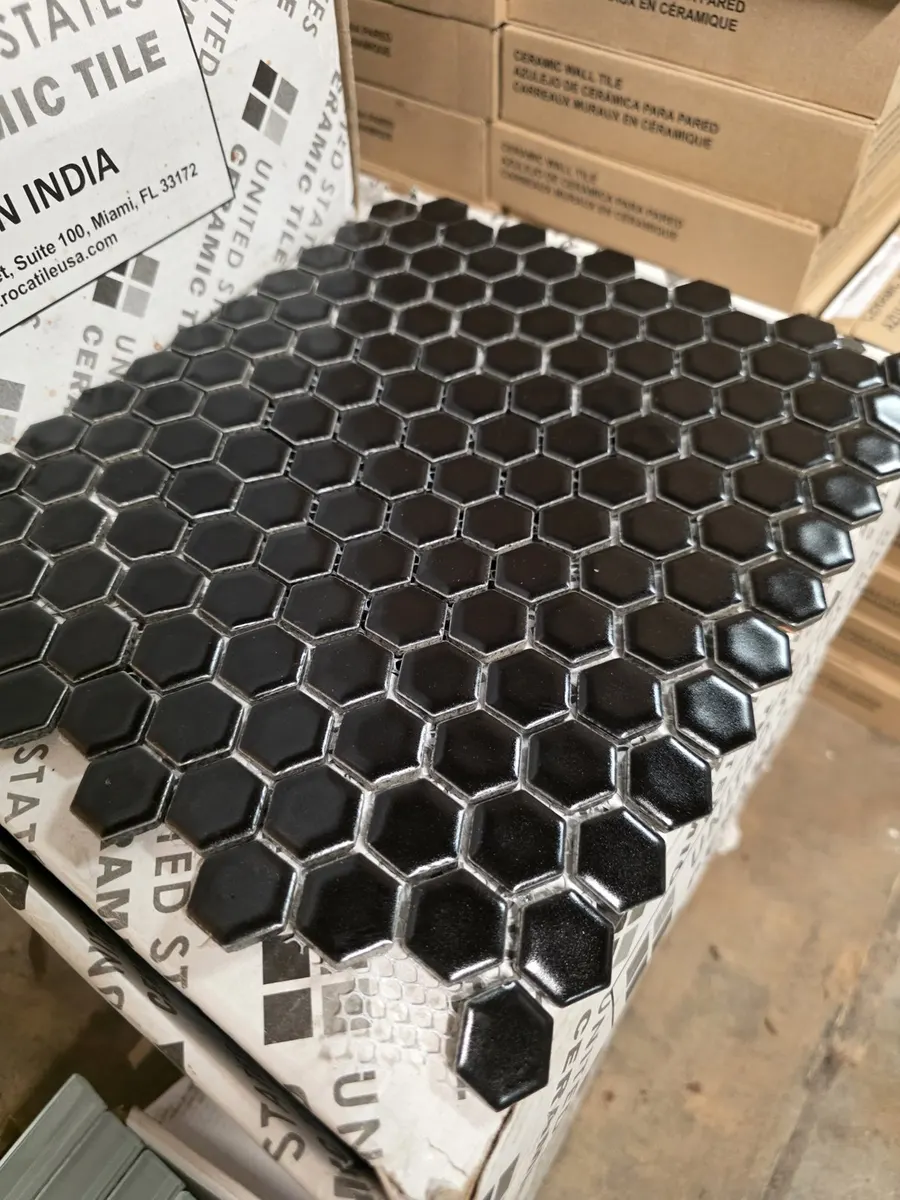 Roca MG Black 1 x 1 Hex Mosaic 12 x 12, photo 2
